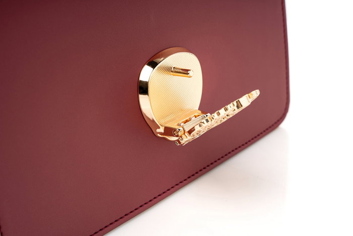 Vince Camuto Bolso de Hombro Amore - Rojo Clarete